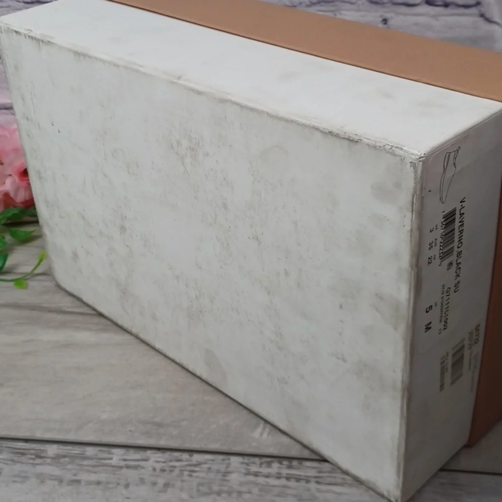 Via Spiga nib box