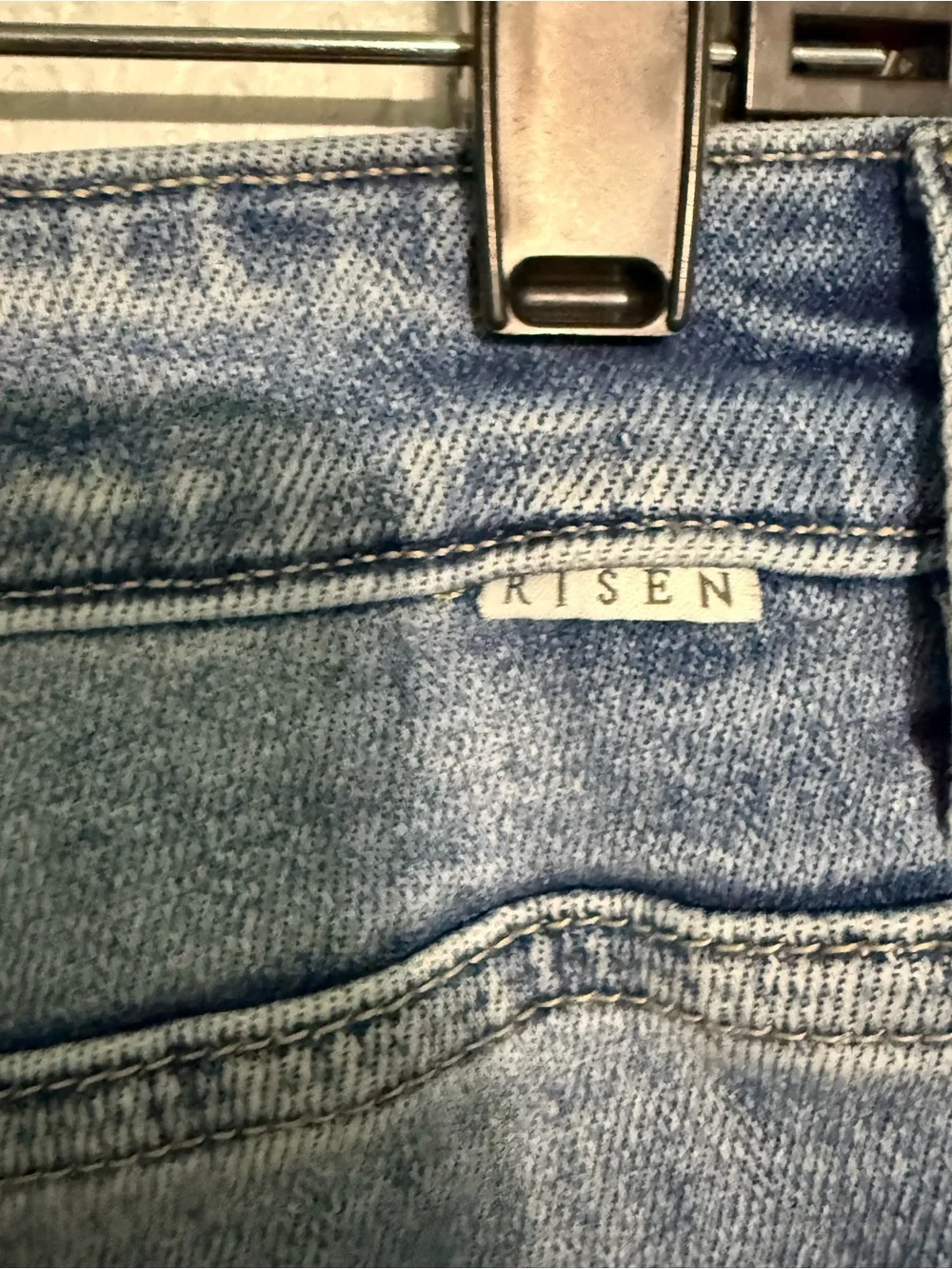 Risen Jeans elevate your