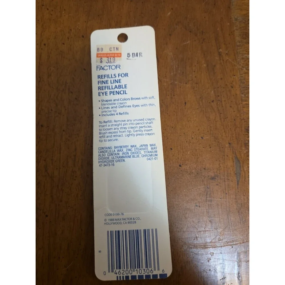 Max Factor max fine taupe
