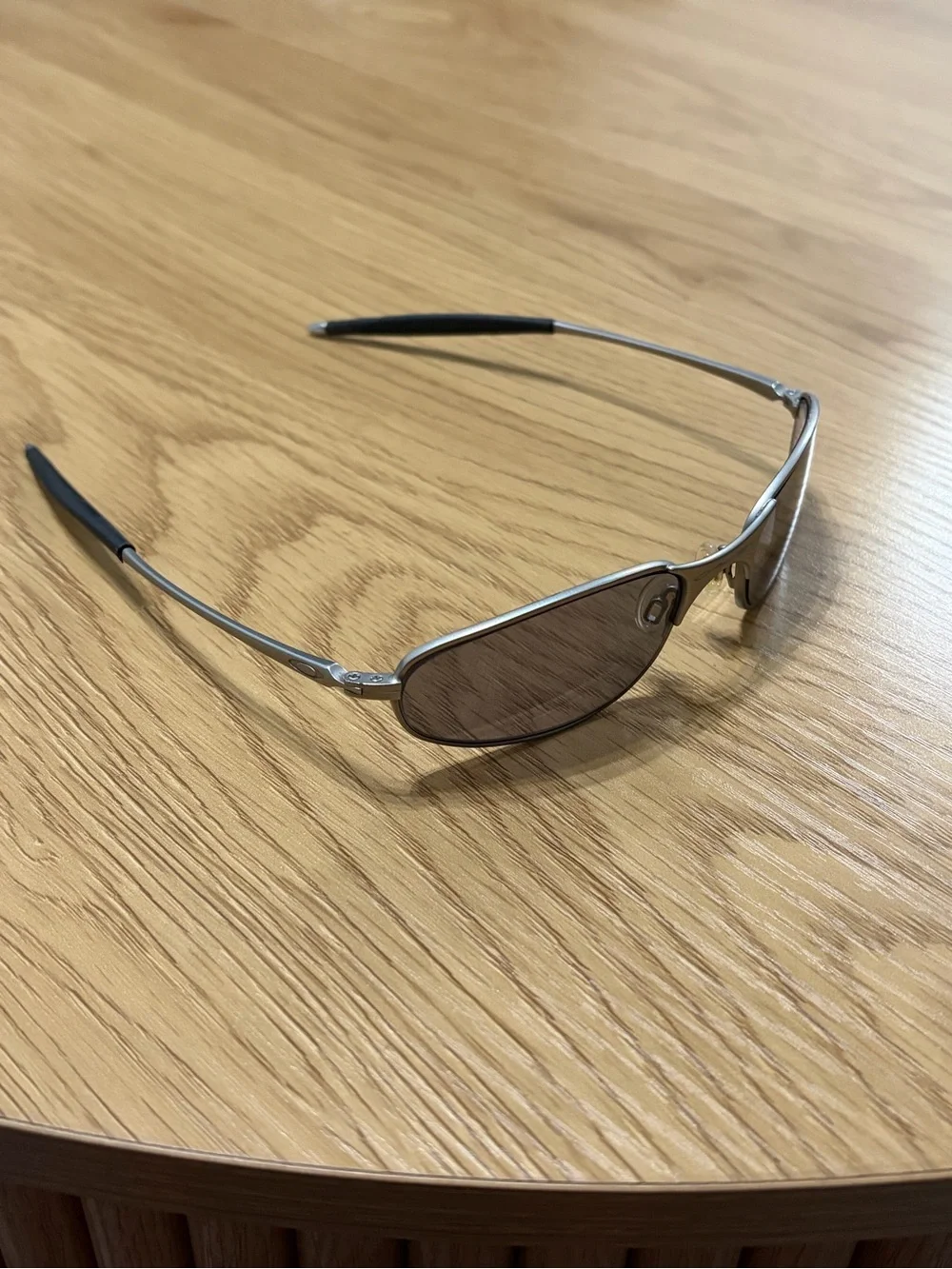 Oakley slim oval