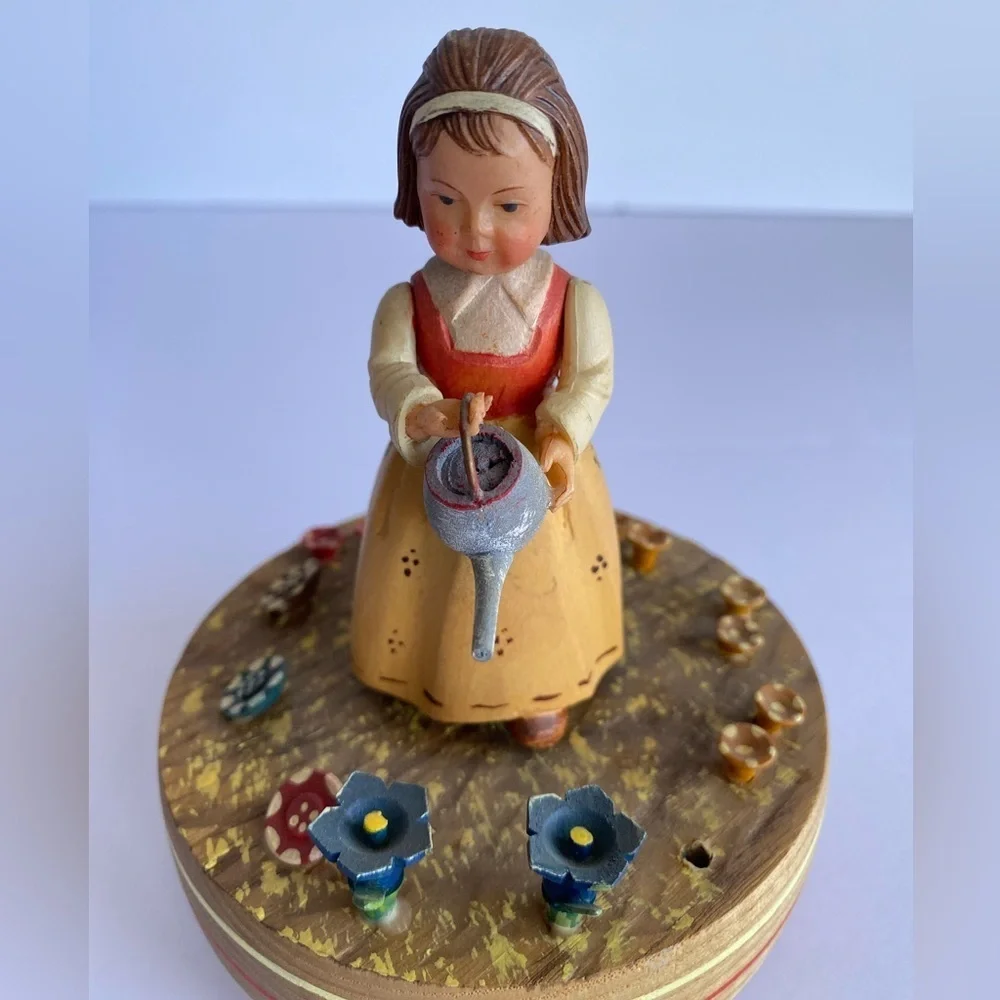 Reuge Anri music box