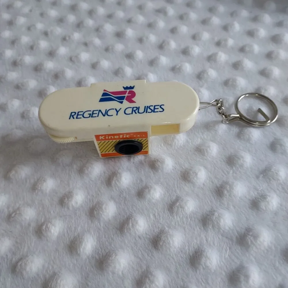 N/A vintage keychain