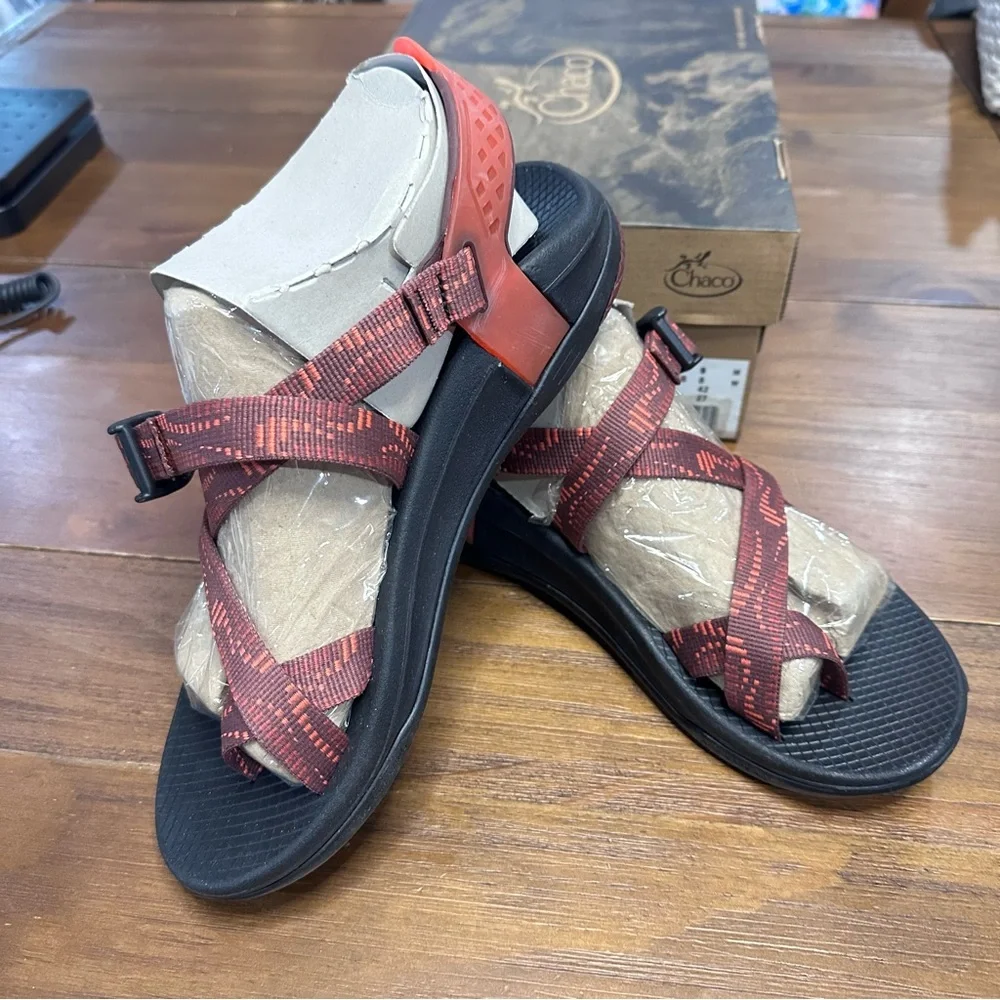 Chaco ZCanyon 2 Sandals Mens M9 Vapor Port‎ Rouge Red Black Outdoor Hiking NIB