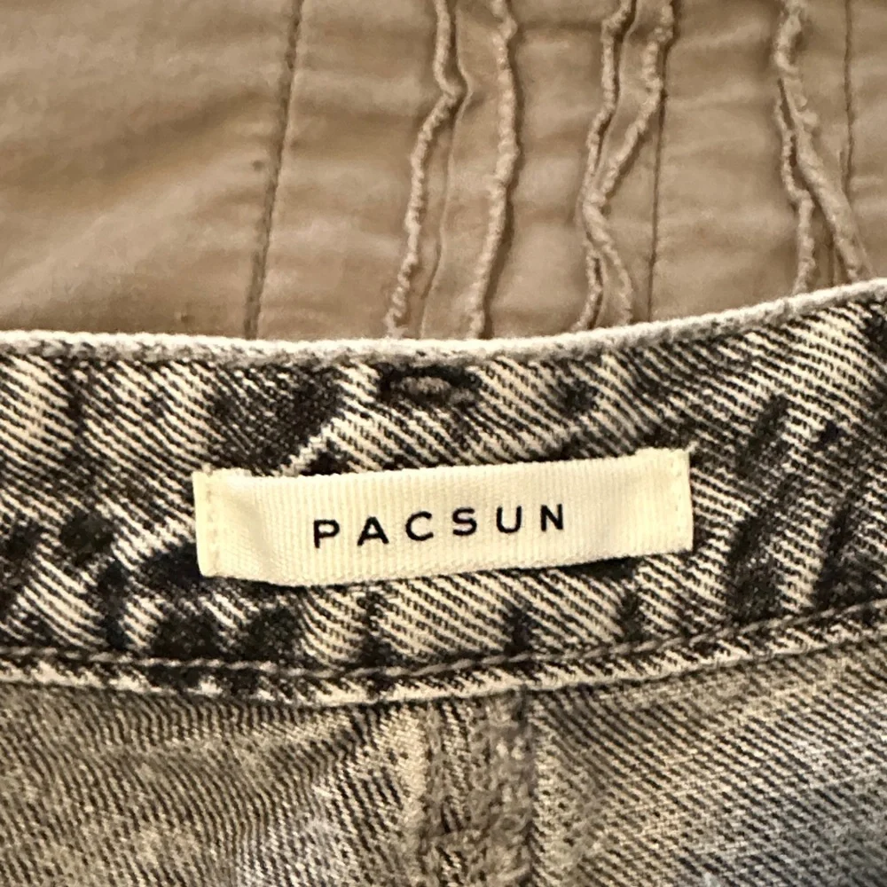PacSun chic black