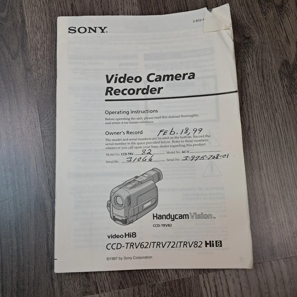 Sony Video Camera Recorder Manual CCD-TRV32/TRV52/TRV53/TRV312/TRV512 Manual
