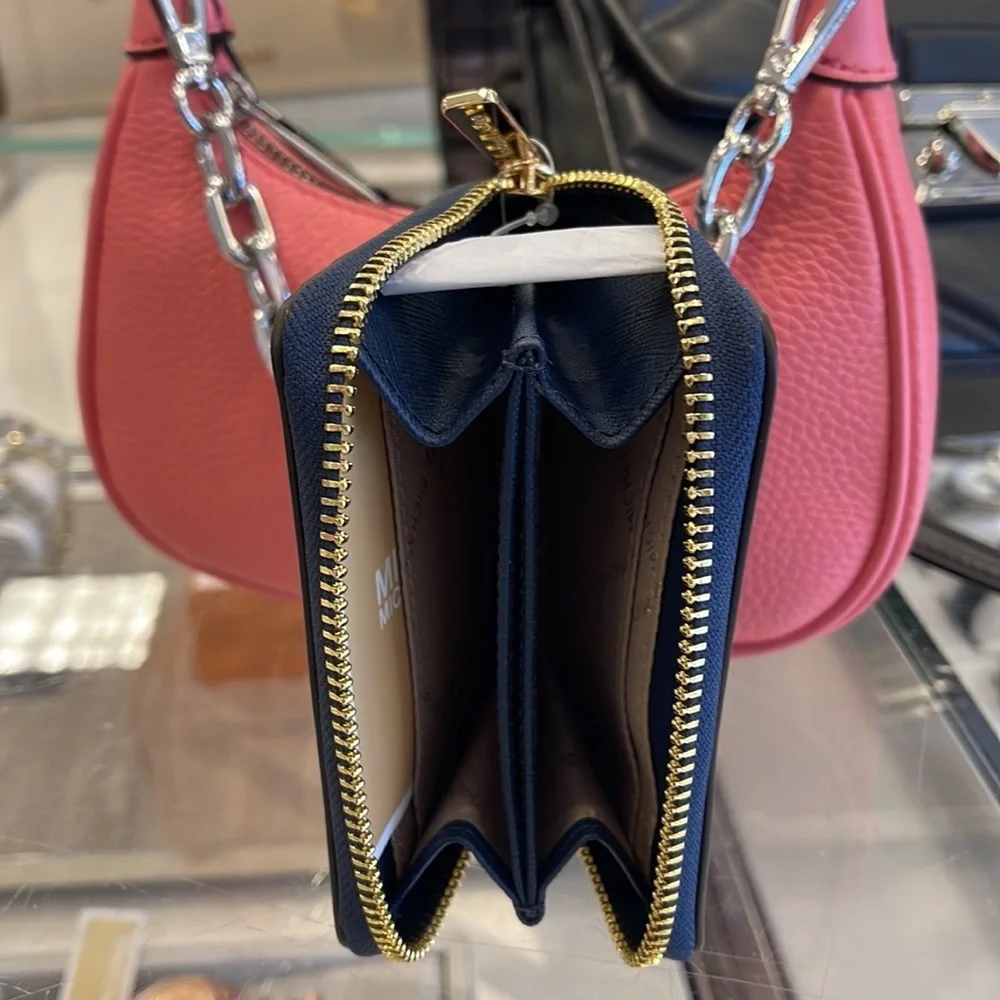 Michael Kors Jet Set Travel Medium Zip Around Card Case  Color: Navy  NWT
