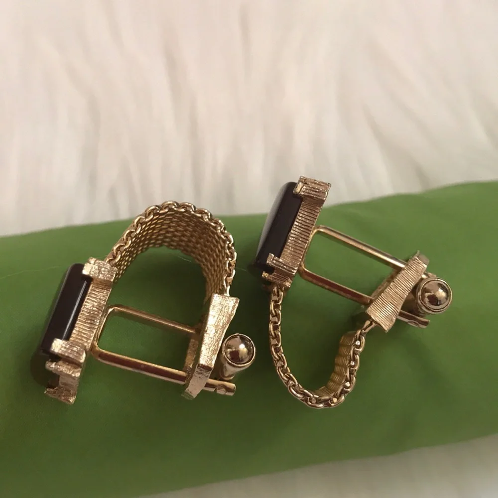N/A gold tone