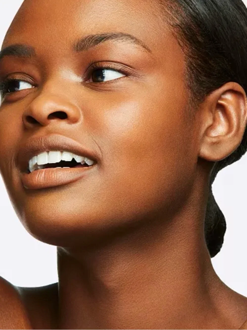 MAC Cosmetics nw45—> medium