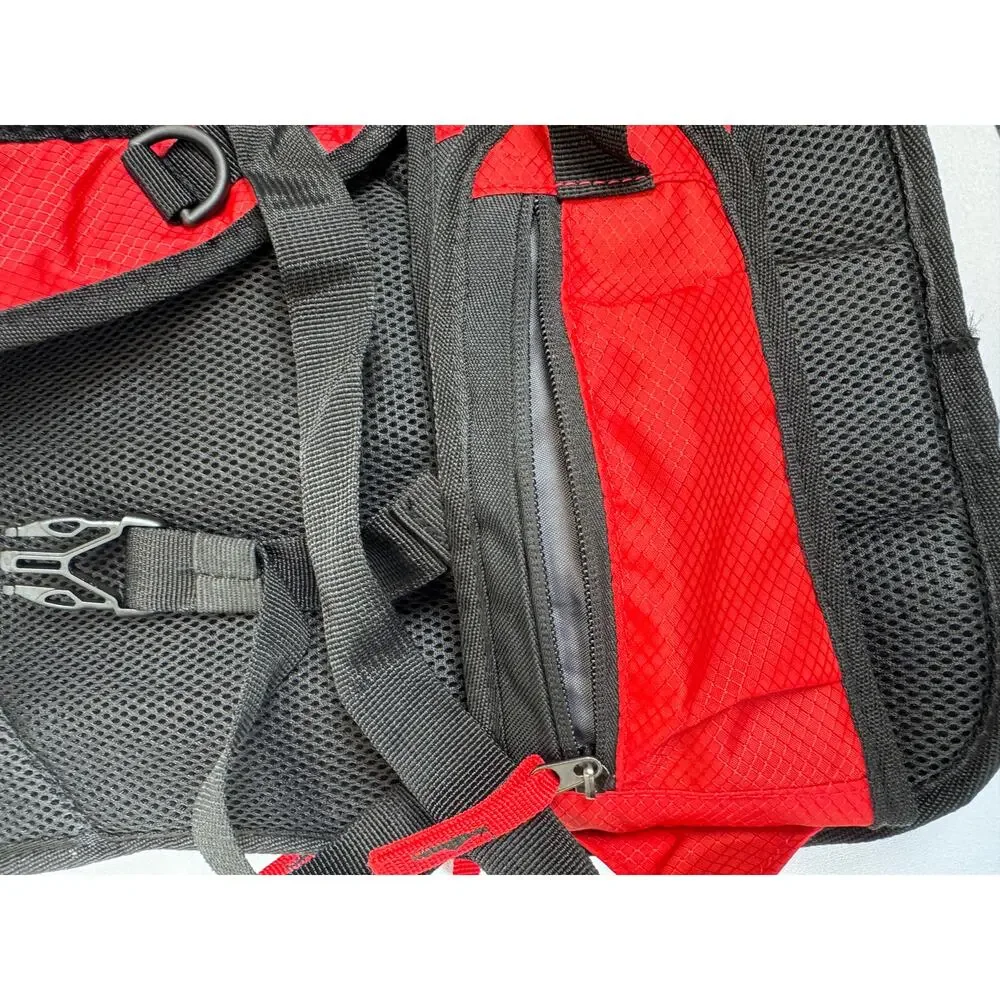 Canada Weather Gear Red Black Hydration Backpack 2L Hiking Gorpcore NWT