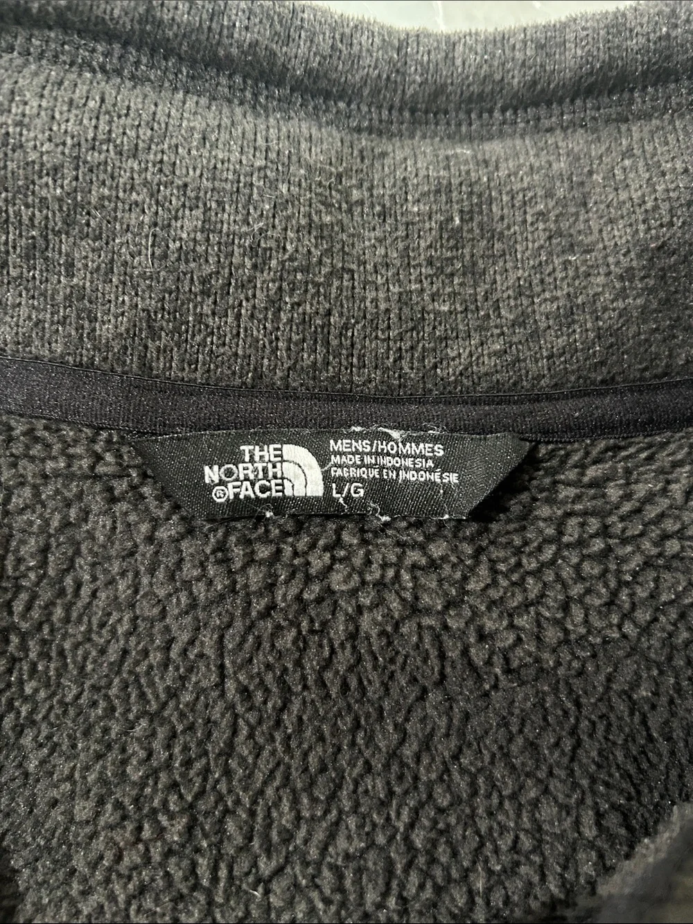 The North Face Mens Quarter Zip Fleece Pullover size large dark gray/black