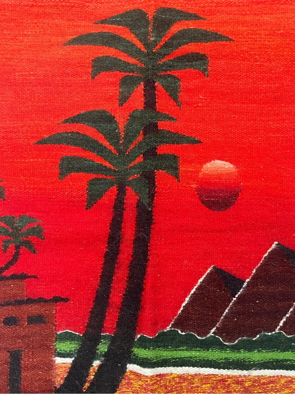 Egy bold red
