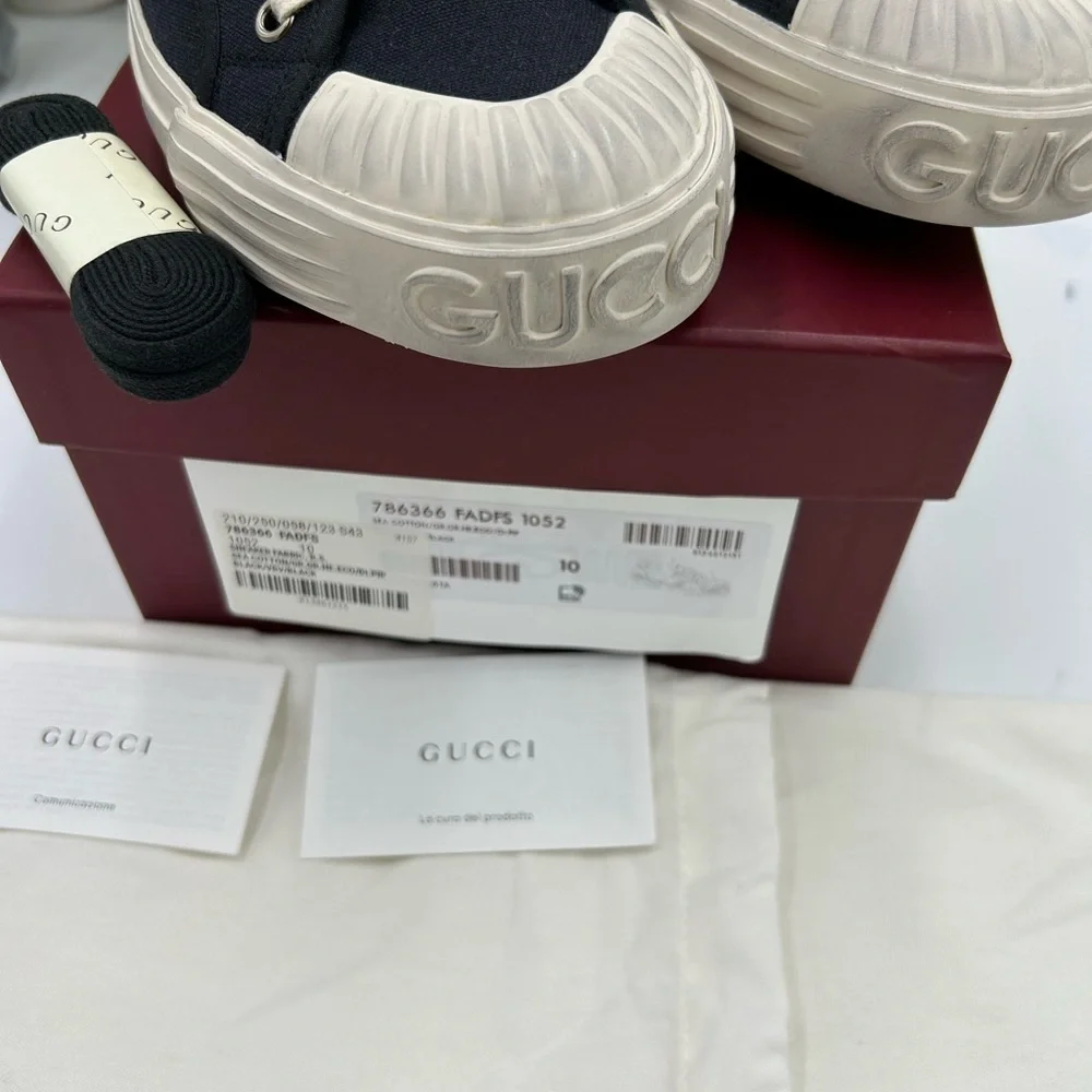 Gucci stylish sneakers