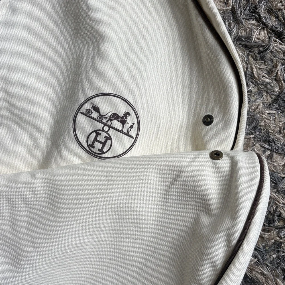 Hermes expression understated