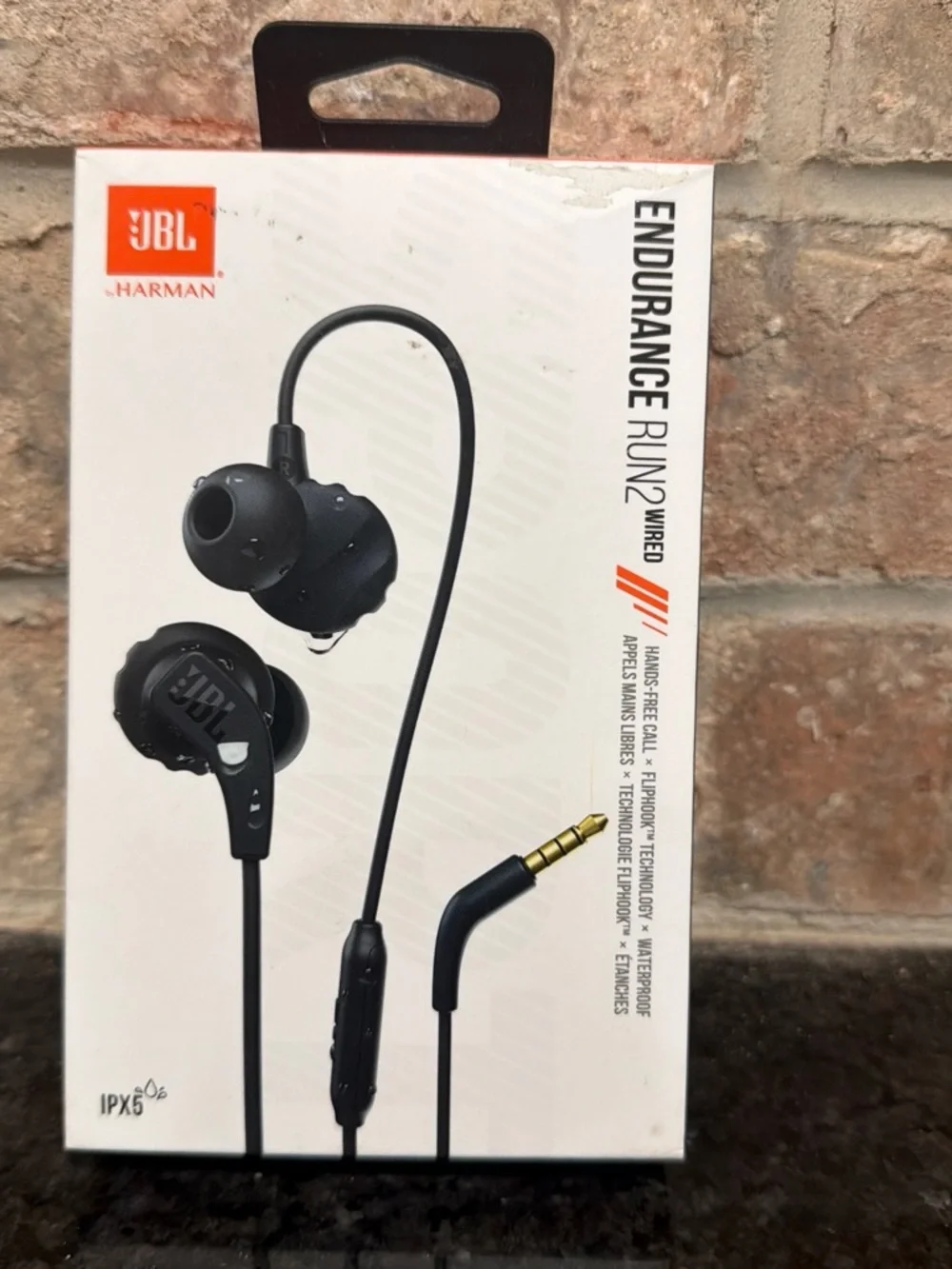 JBL Endurance Run2 Wired Earbuds - Black