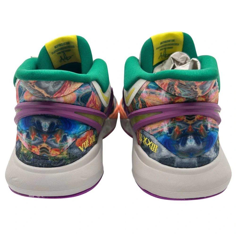 NEW‎ Nike Kyrie 8 GO Basketball Shoes Kids Youth 6Y Light Bone Yellow Strike