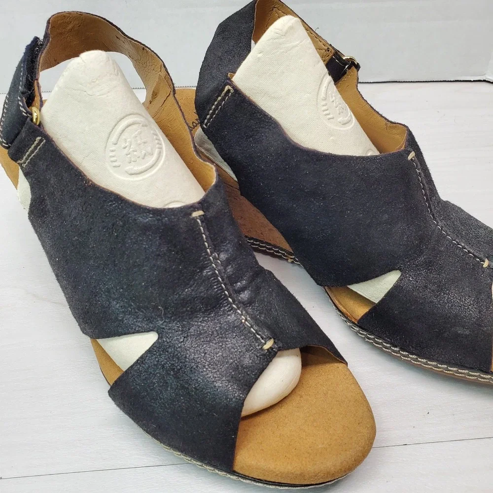 Clarks these cushion