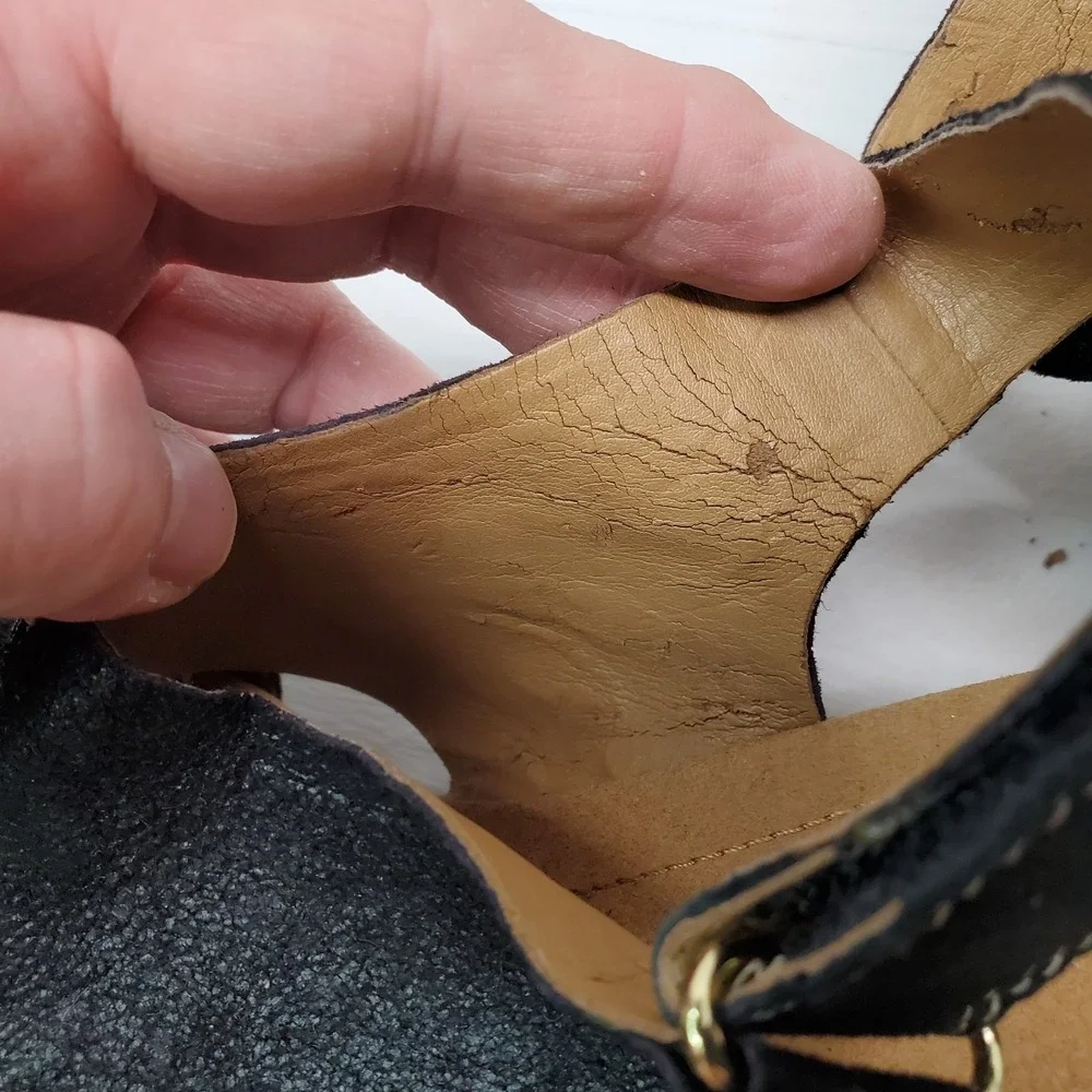 Clarks these cushion