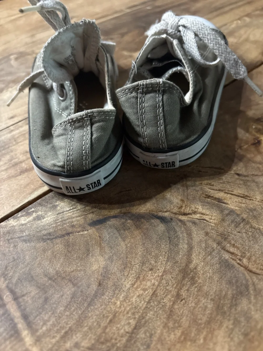 Converse see photos