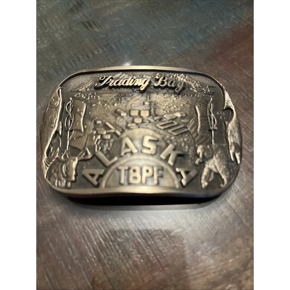 Bay Trading belt buckle