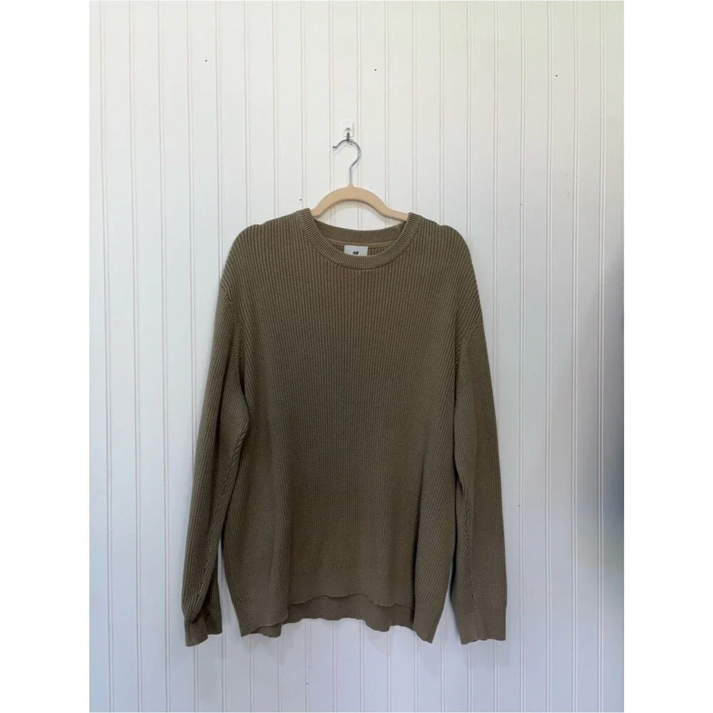 H&M Men's ribbed relaxed fit cotton Crewneck Sweater in tan brown