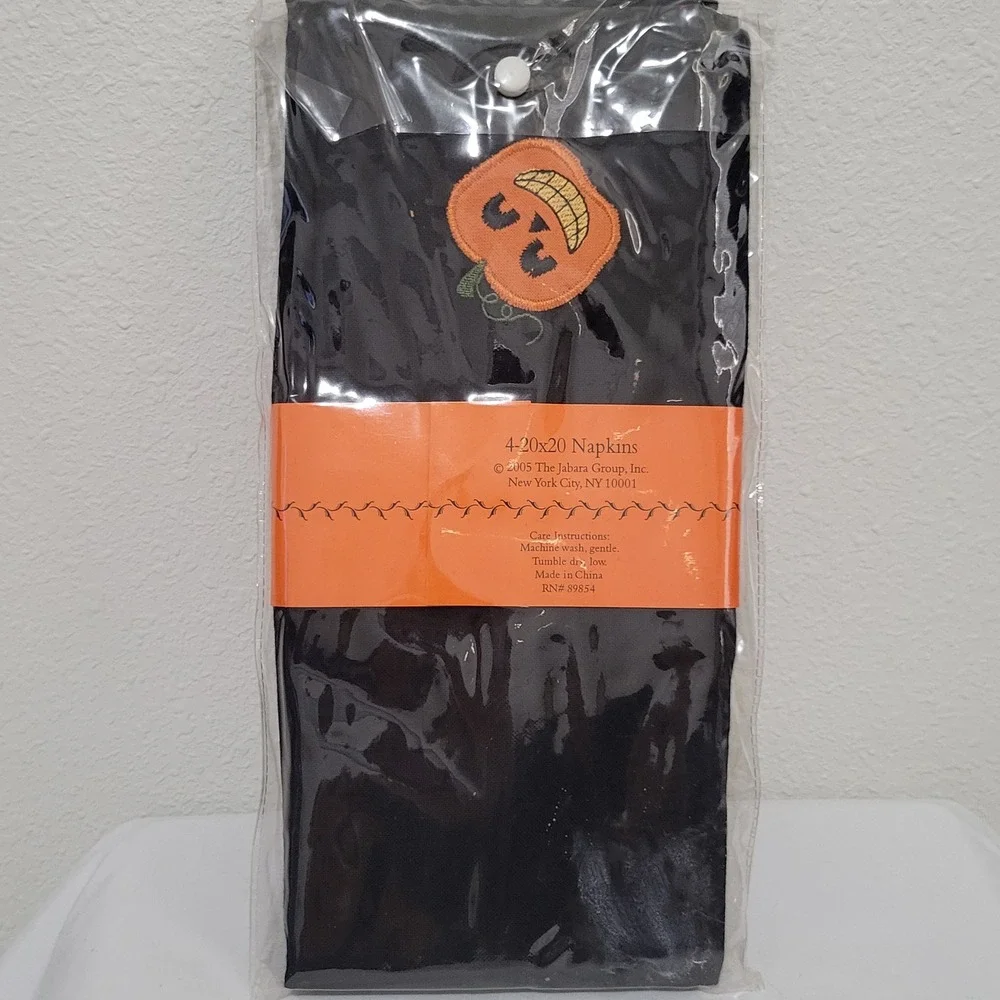 Accents by Jabara Halloween Pumpkin Dinner Napkins Set of 4 Black Vintage 2005