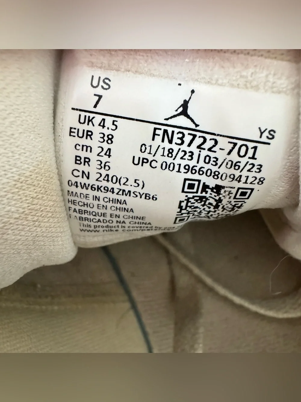 Nike Air Jordan 1 Low SE Canvas Team Gold Sail Size 7 Women