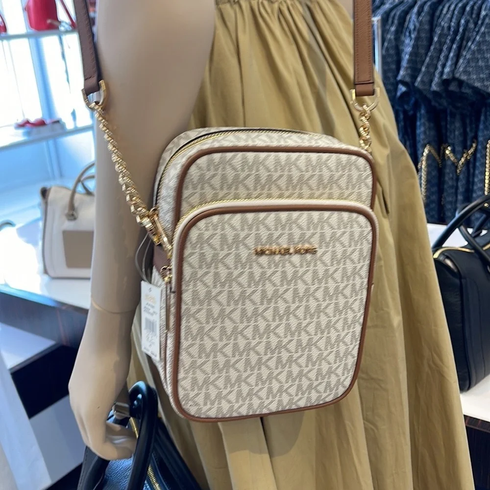 MICHAEL KORS  Jet Set Travel Medium Logo Crossbody Flight Bag # 35F1GTVC2B NWT