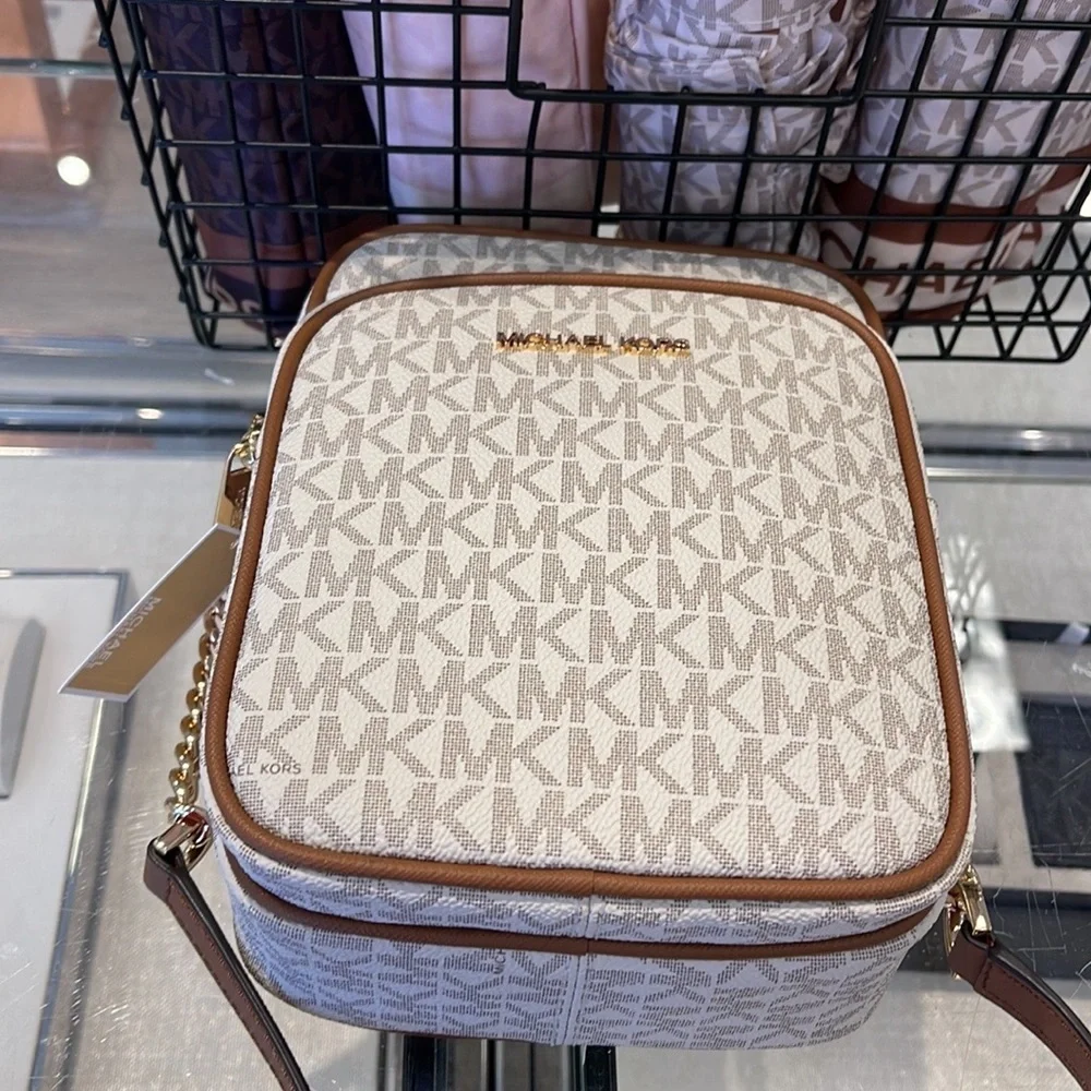 MICHAEL KORS  Jet Set Travel Medium Logo Crossbody Flight Bag # 35F1GTVC2B NWT