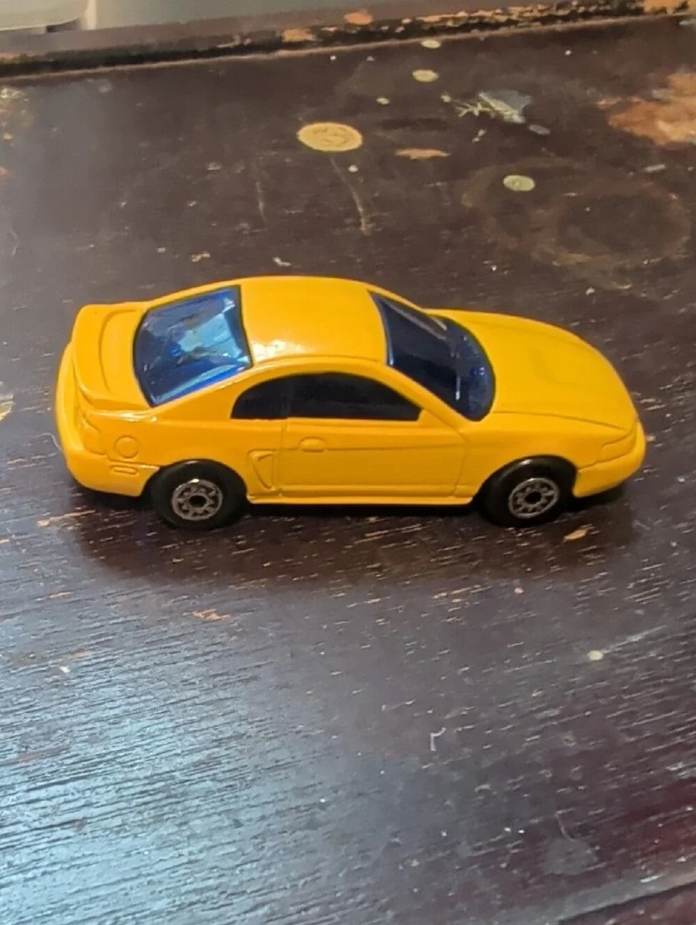 maisto bright yellow