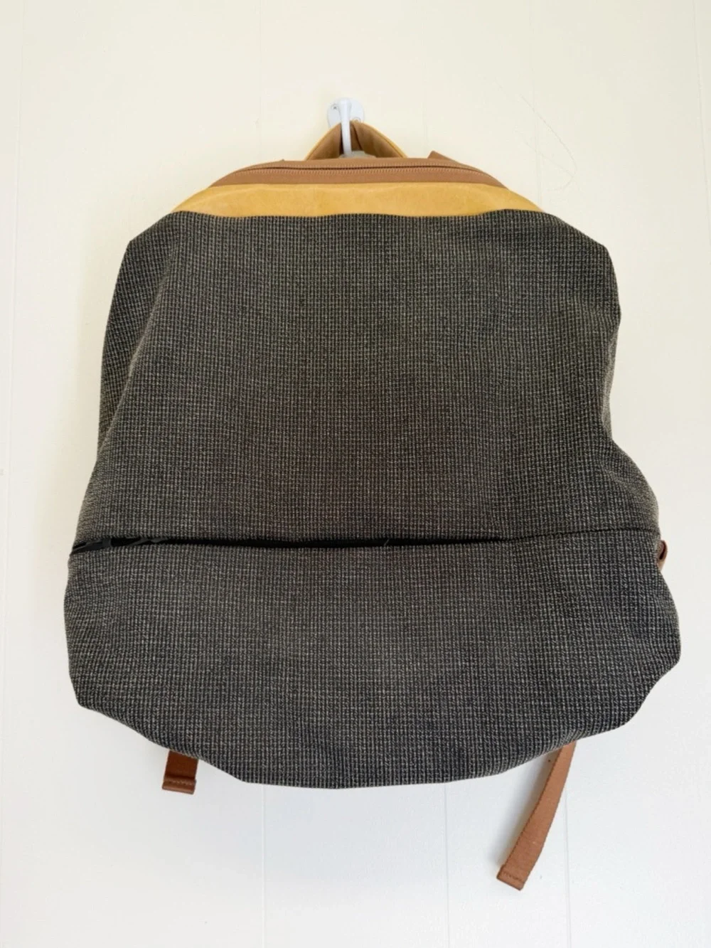 Côte et Ciel Canvas Backpack in Charcoal and Mustard