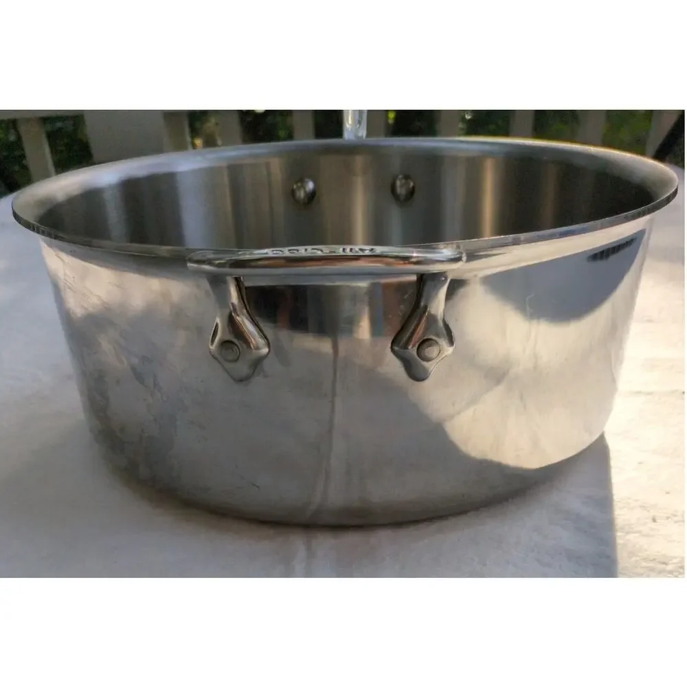 All-Clad features brand