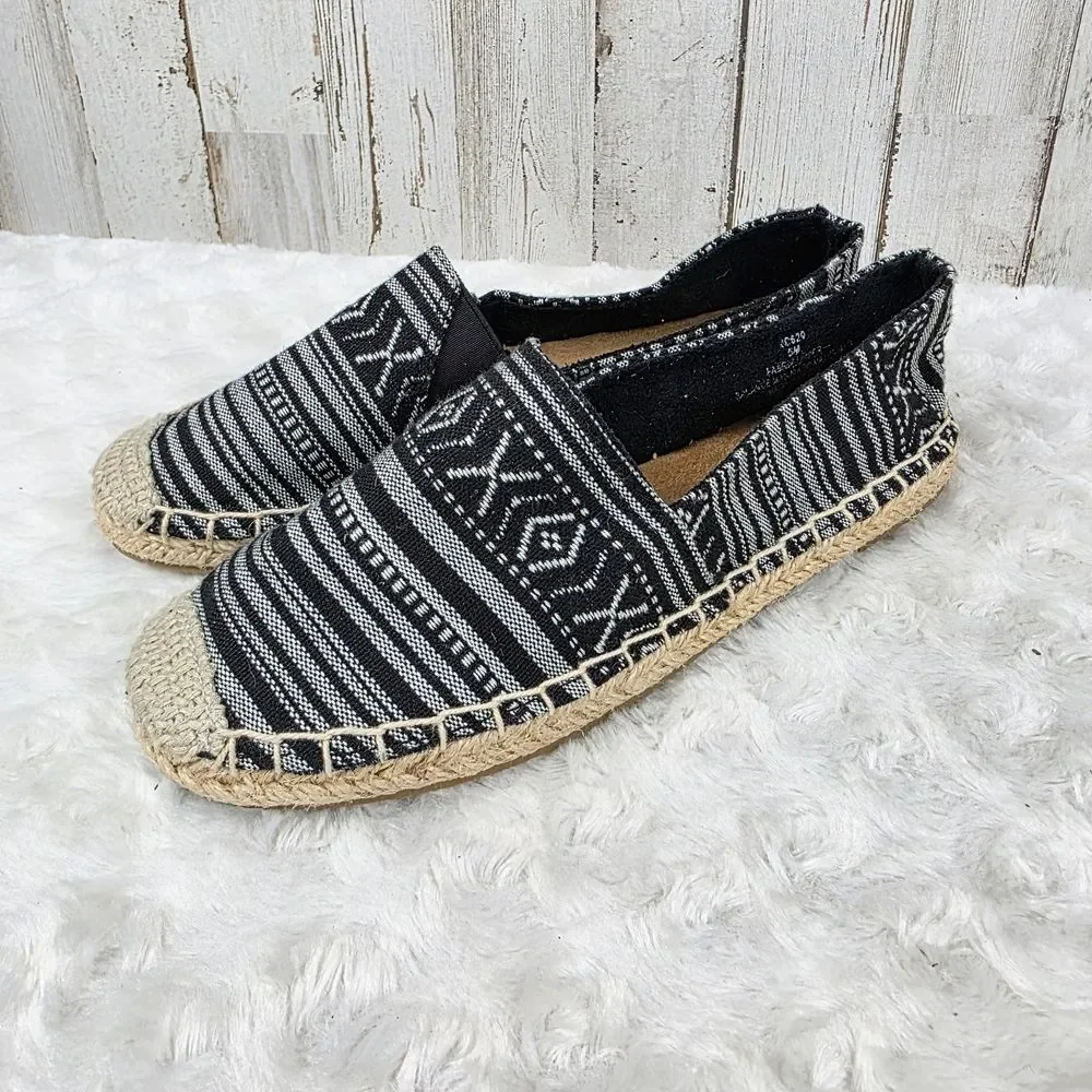Minnetonka chic espadrilles