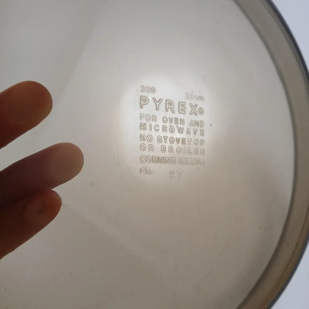 Vintage Pyrex Amber Brown Glass Pie Plate #209‎ Baking, Casserole Dish 9.75