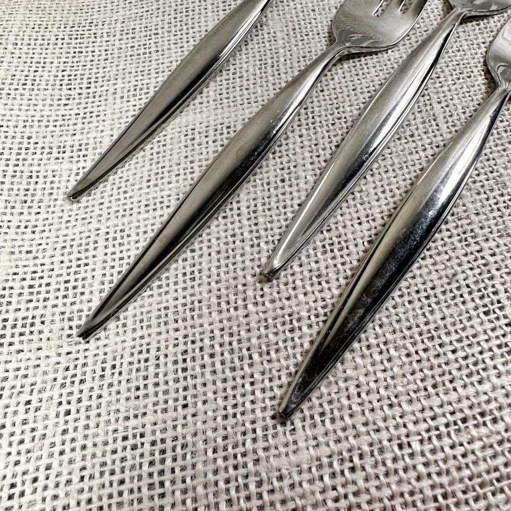 Ekco Eterna set four
