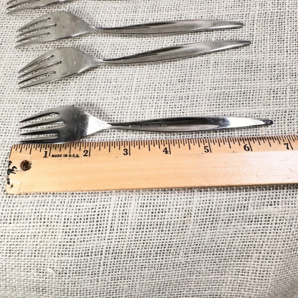 Ekco Eterna set four