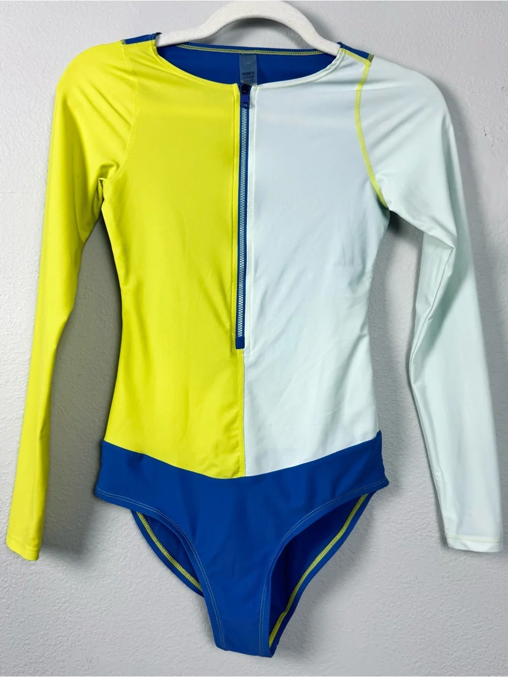 Roxy High Line Rash Guard Suit Women’s S Long Sleeve One Piece Swimsuit Multi