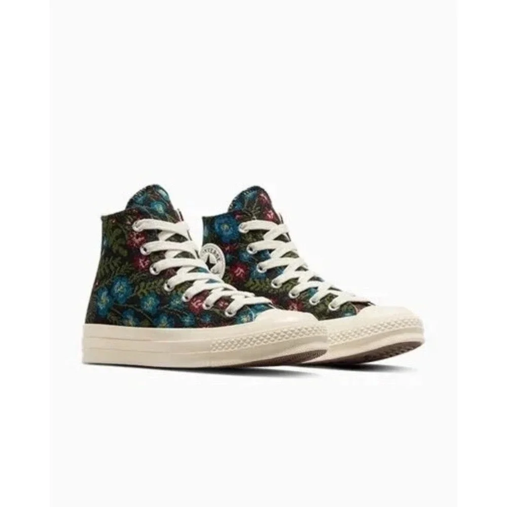 Converse size women