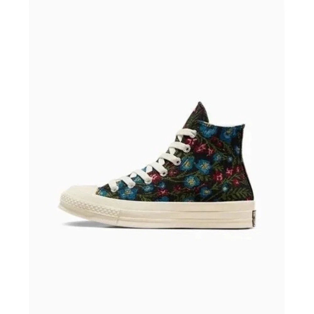 Converse size women