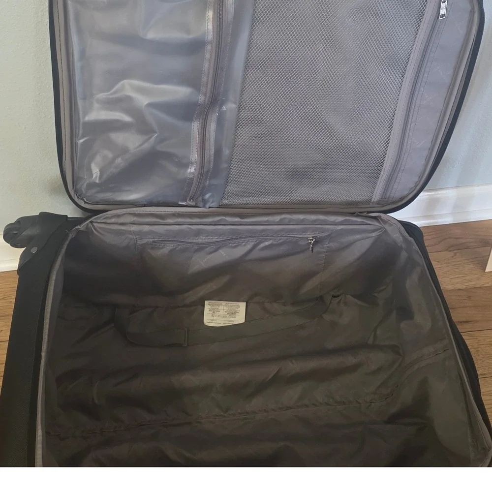 Samsonite softshell spinner