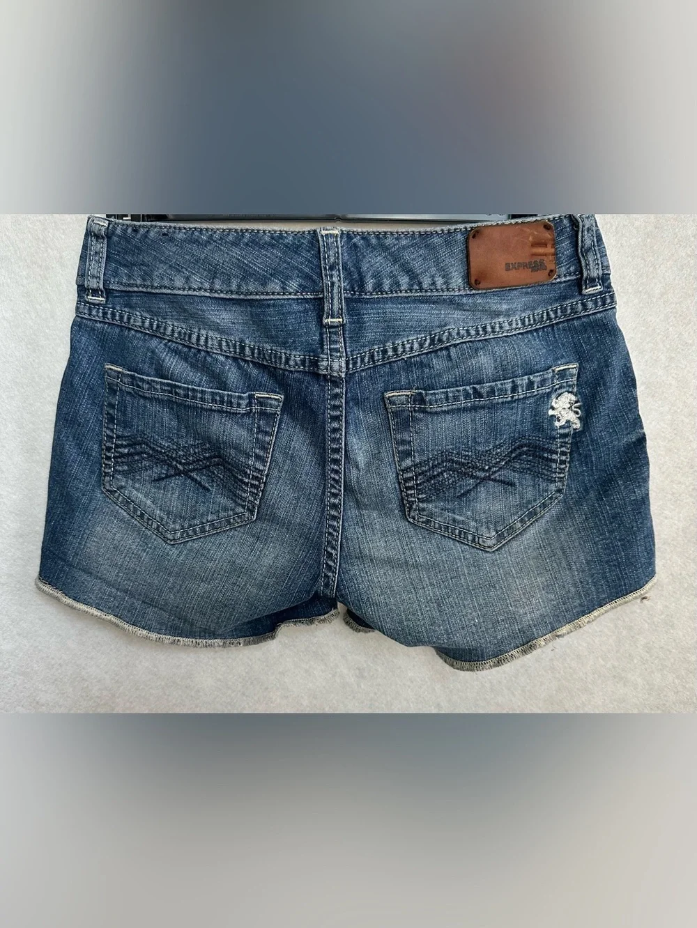 Express blue color
