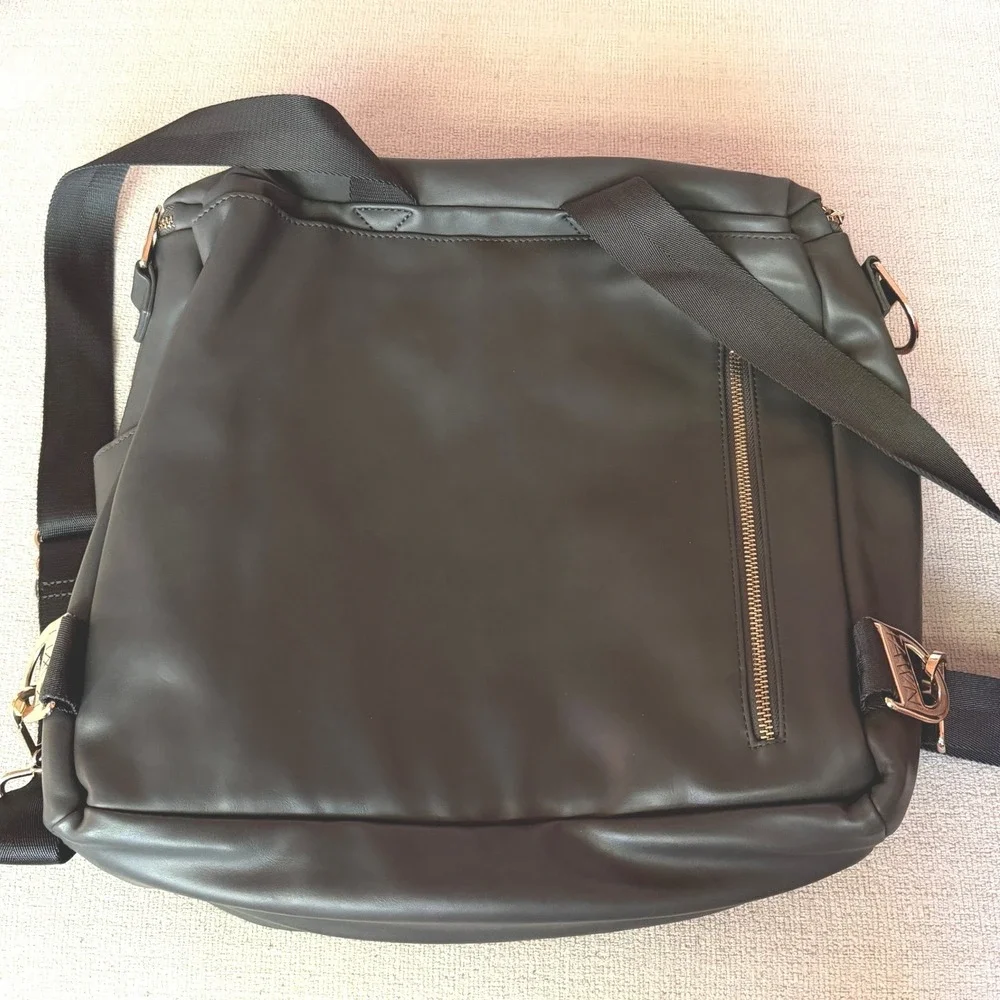 Fawn Design sleek black