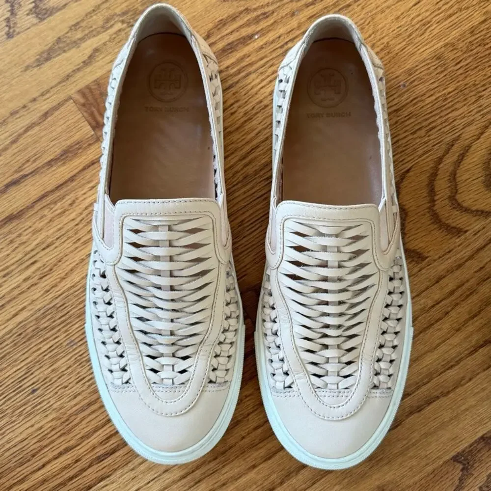 Tory Burch *color may