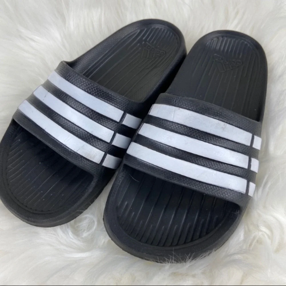 ADIDAS SANDALS