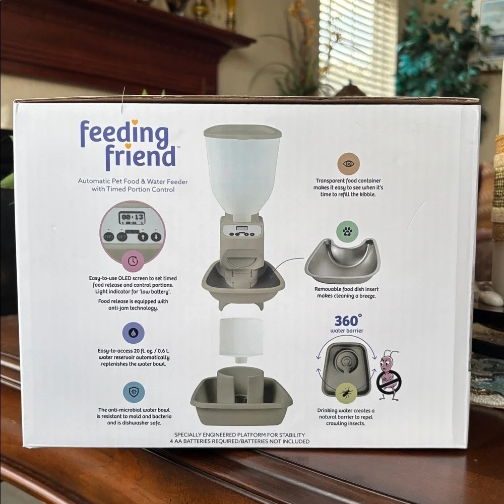 Feeding Friend automatic dog