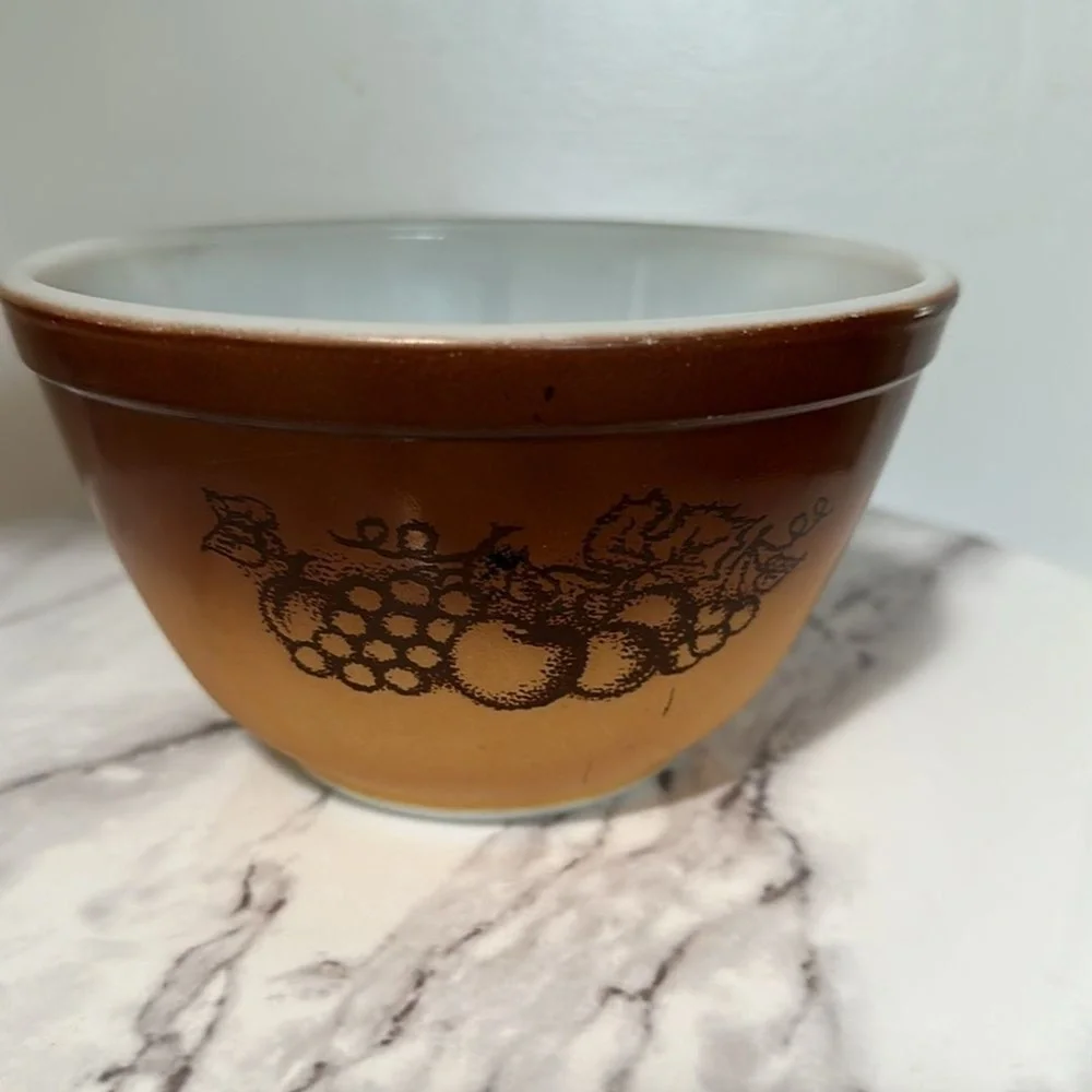 Pyrex vintage ceramic