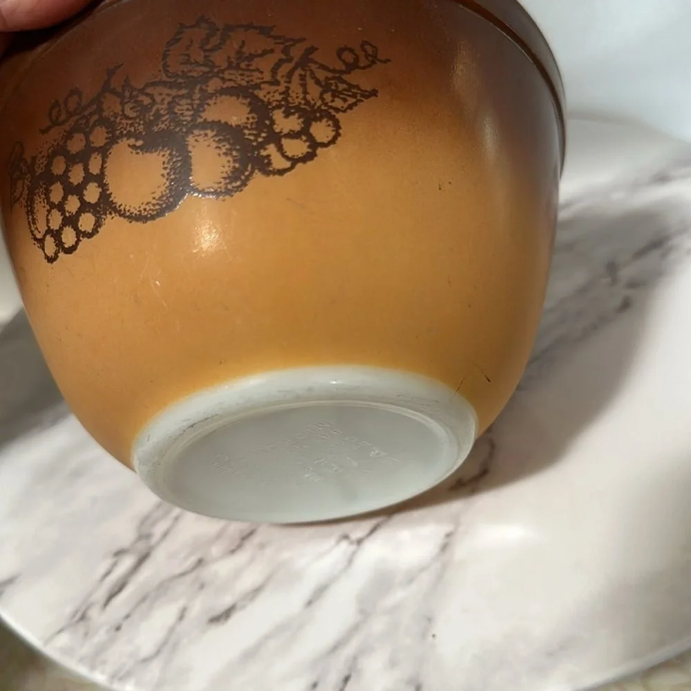 Pyrex vintage ceramic