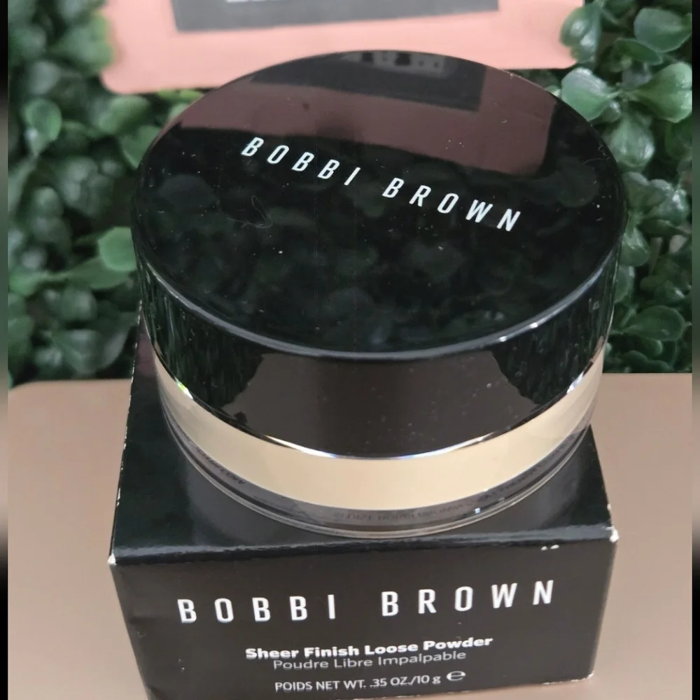 Bobbi Brown gold standard