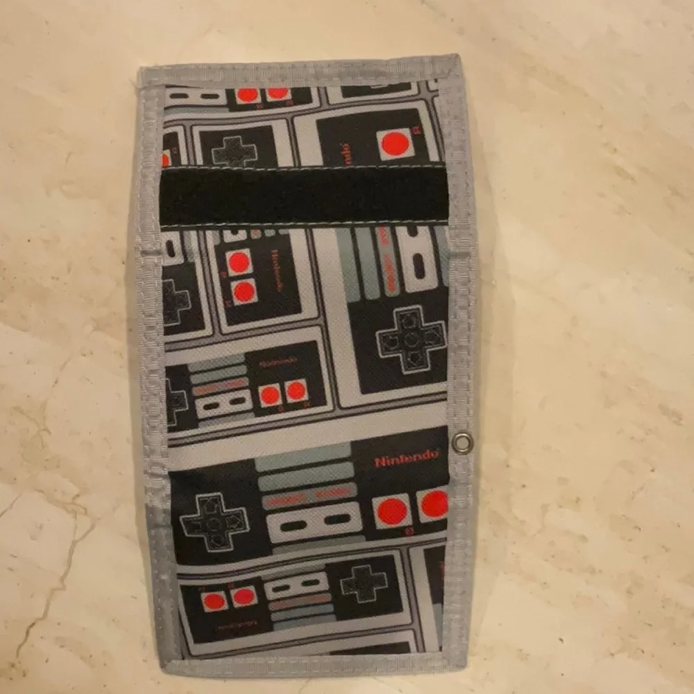 Nintendo wallet men’s