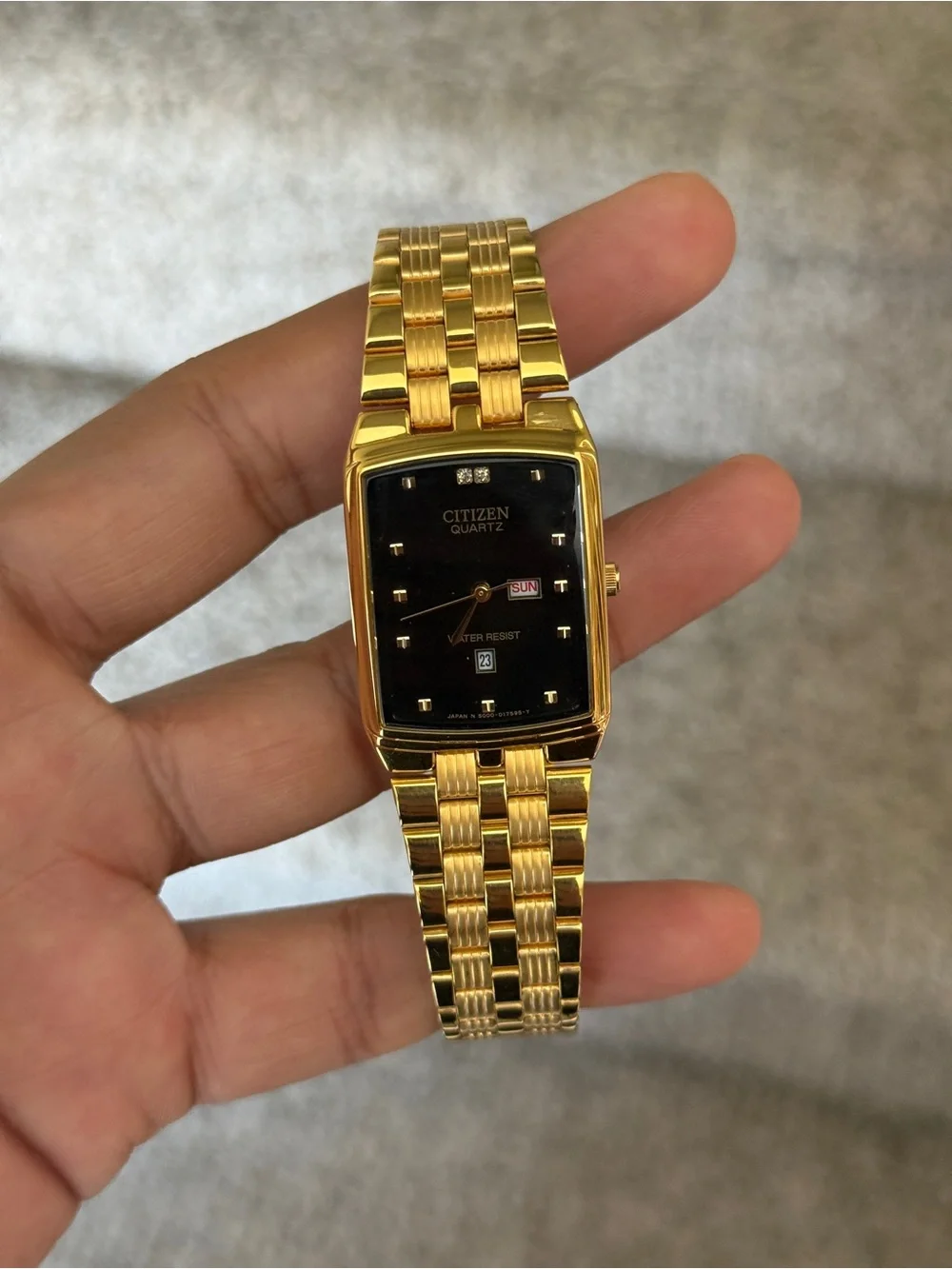 Citizen elegant rectangular