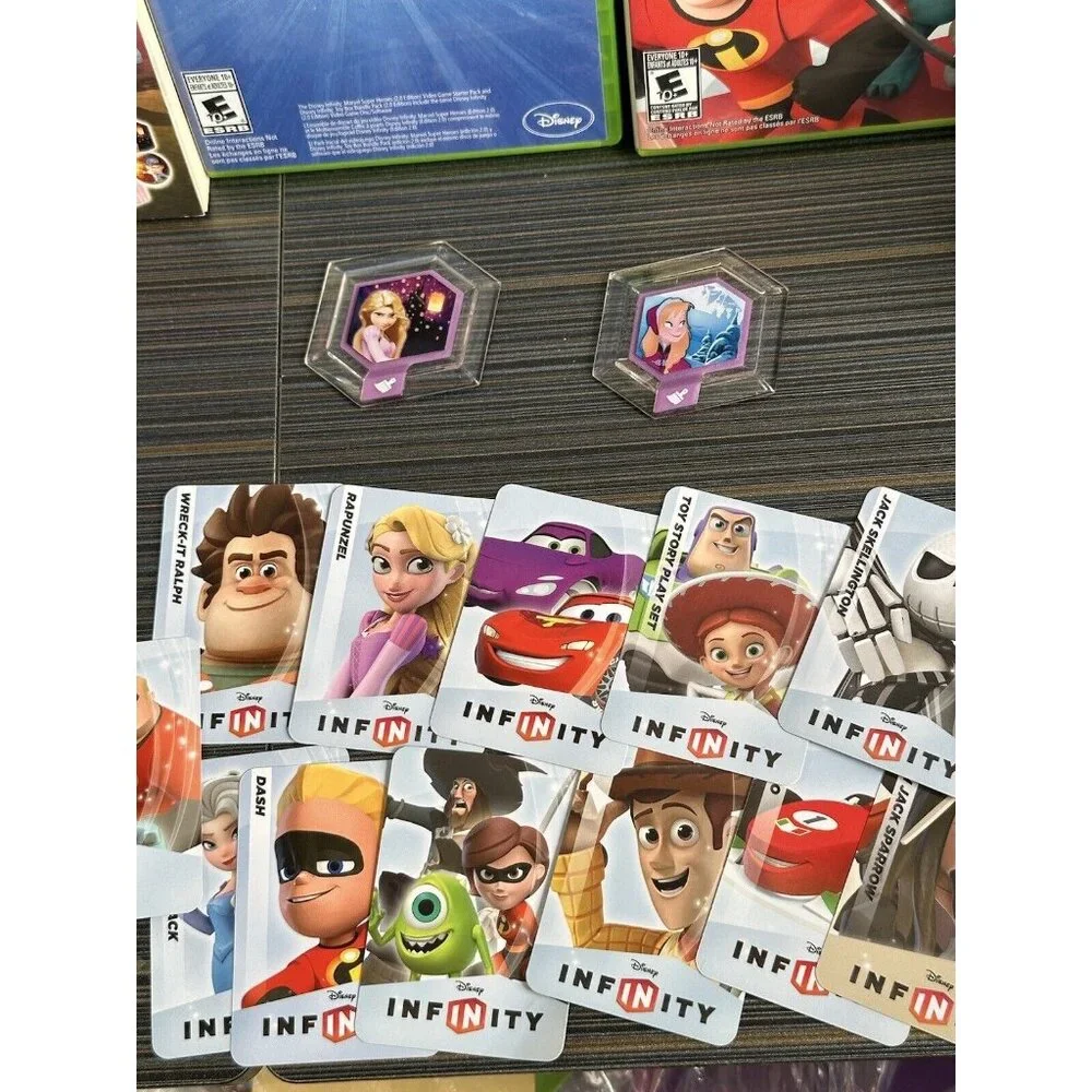 Disney Infinity lot disney